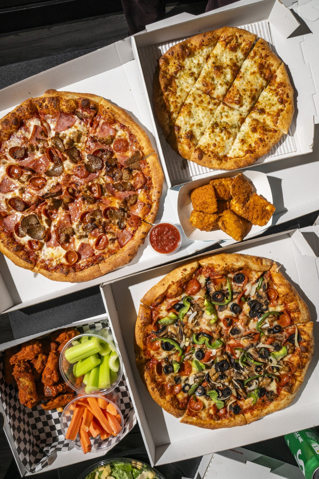 Combo #5 - Large Pizza, 8 Garlic Knots, Large Fries & 2L Soda