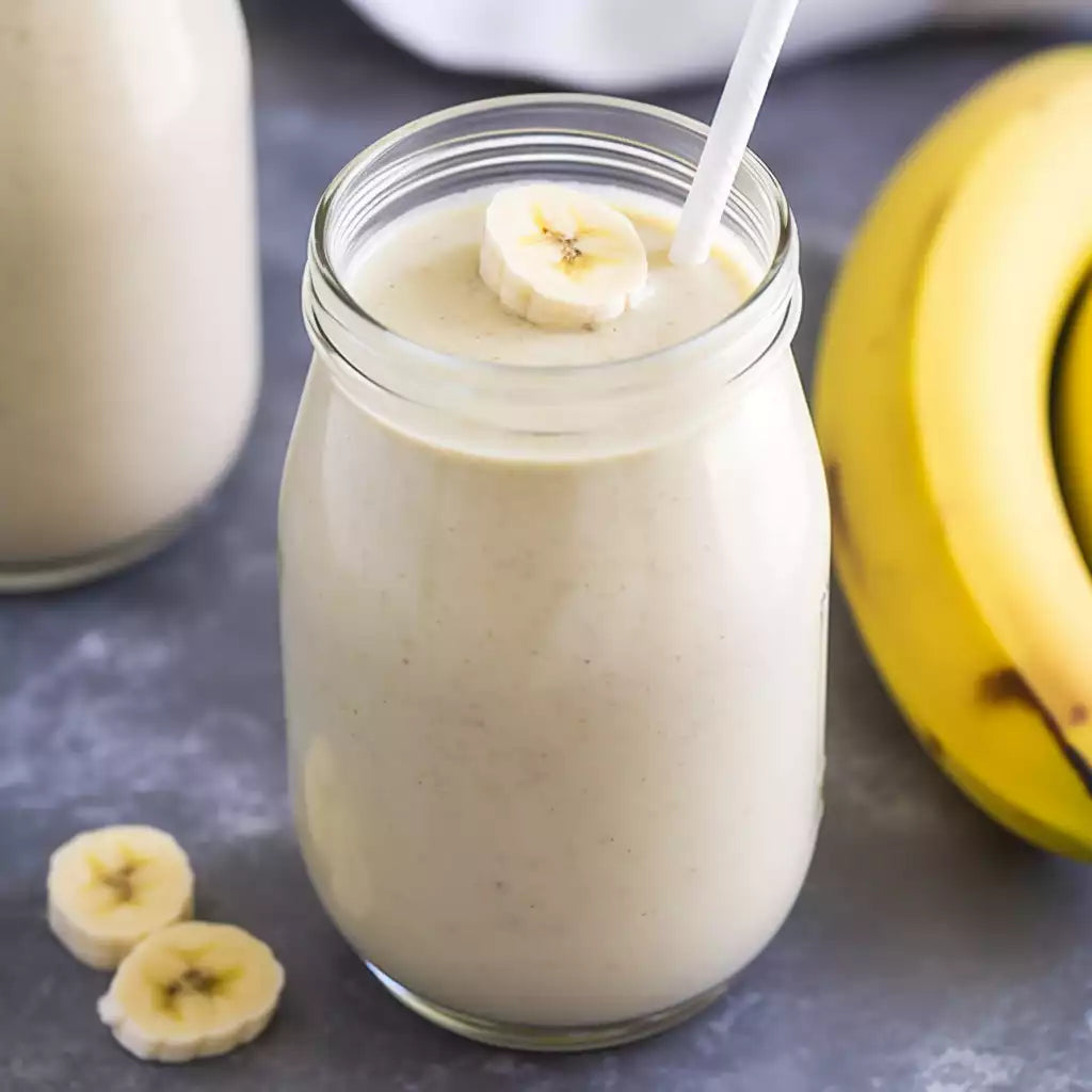 Banana Peanut Smoothie / Batido de Plátano con Maní